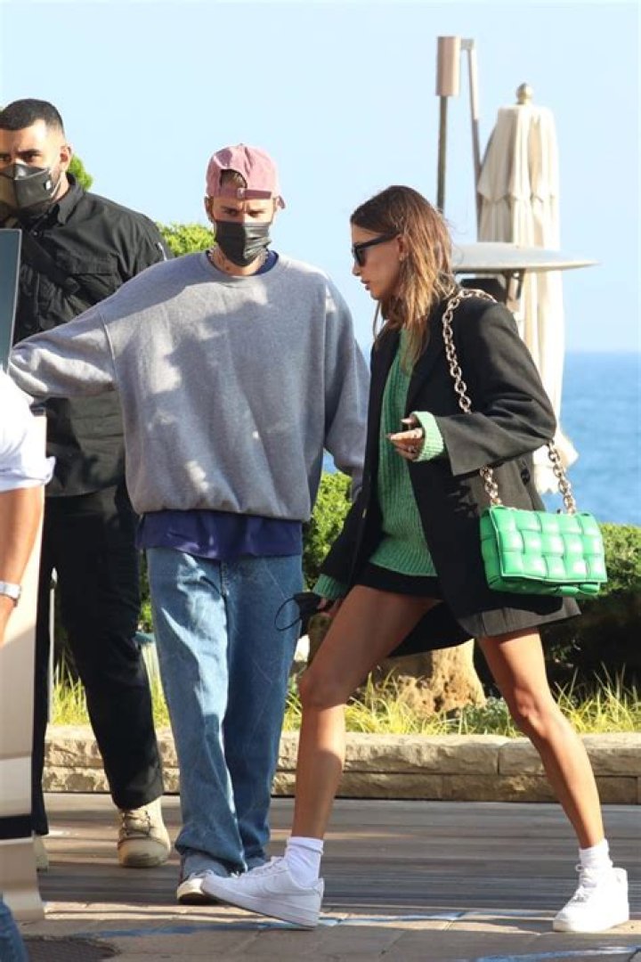 Hailey Bieber Shows Off Black Mini Skirt & Blazer At Nobu Malibu – Hollywood Life