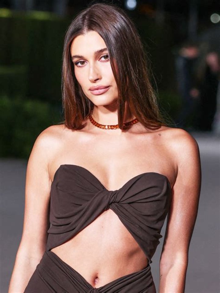 Hailey Bieber Reveals She Has A ‘Painful’ Ovarian Cyst In Detailed Social Media Posts