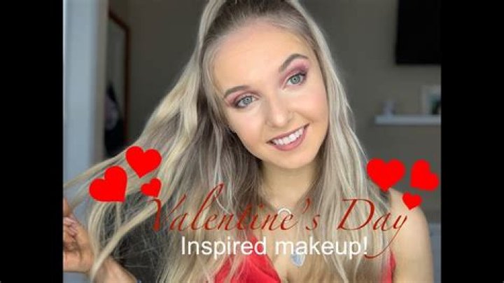 Eminem’s Daughter Hailie Rocks Purple Eyeshadow & Pink Lipstick For Valentine’s Day-Inspired Glam