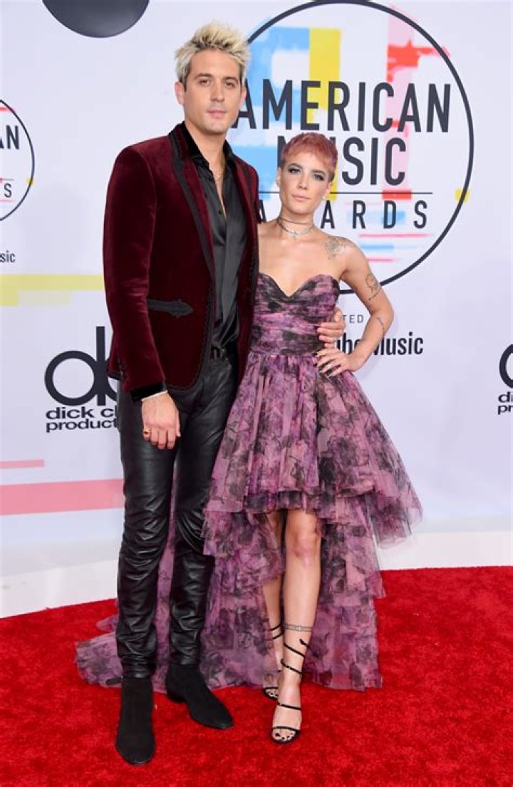 Full List of Past Boyfriends – Hollywood Life