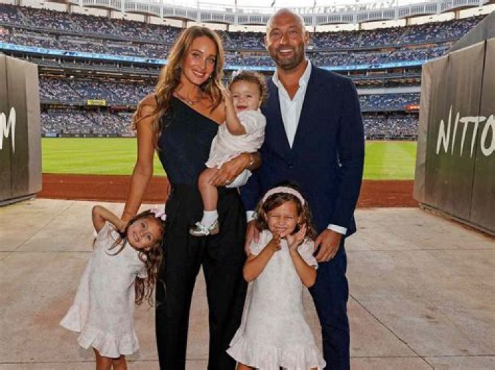 Derek & Hannah Jeter: 1st Pic Of Their Adorable Baby Daughter, Bella Raine, 9 Mos., Revealed
