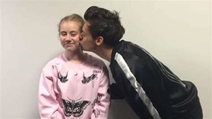 Harry Styles Gives Manchester Attack Survivor, 14, A Sweet Kiss After Concert