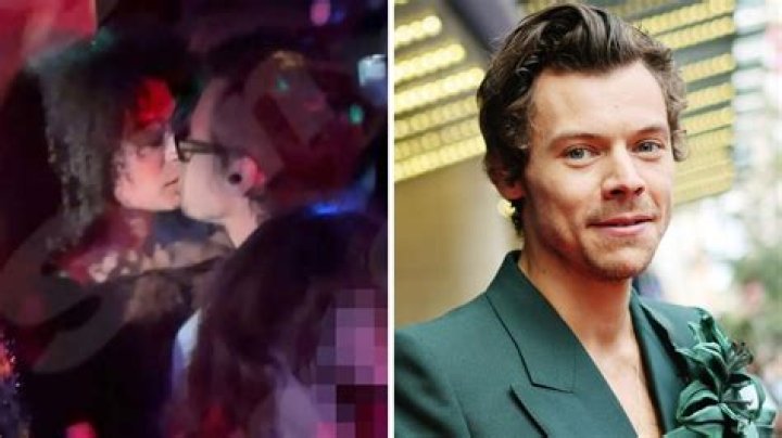 [PIC] Harry Styles Kissing — 1D Star Locks Lips With Mystery Girl – Hollywood Life