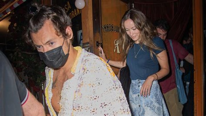 Harry Styles Sweetly Grabs Olivia Wilde’s Hand After NYC Dinner Date: Photos