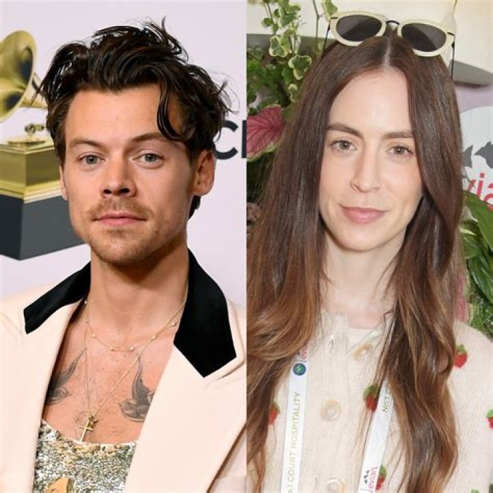 Harry Styles Embarrasses His Sister Gemma & Her Date At 1D Concert — Watch