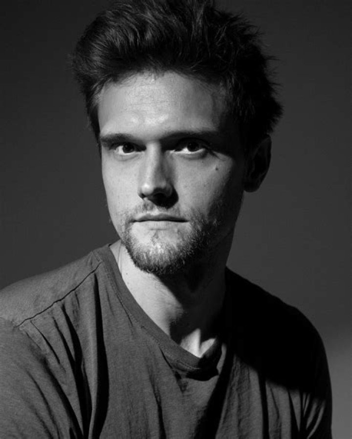 Hartley Sawyer — Exclusive Portraits