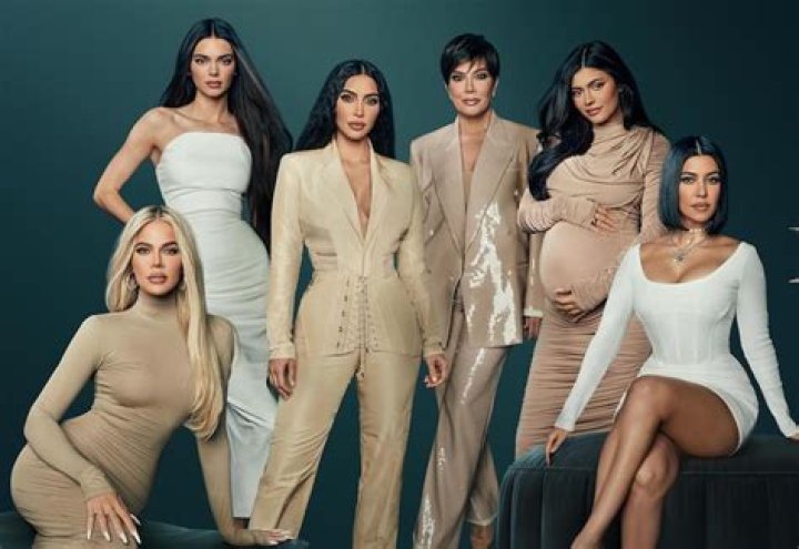 Kourt, Kim, Khloe, Kendall & Kylie Pics – Hollywood Life