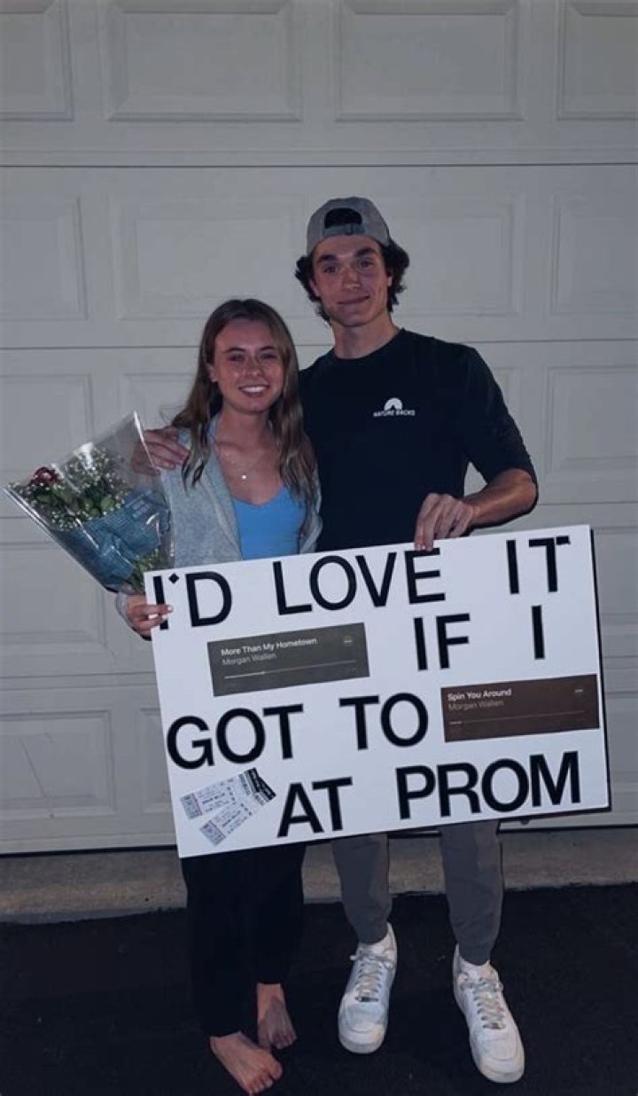 How To Ask A Guy To Prom In 2017 & Break The Stigma – Hollywood Life