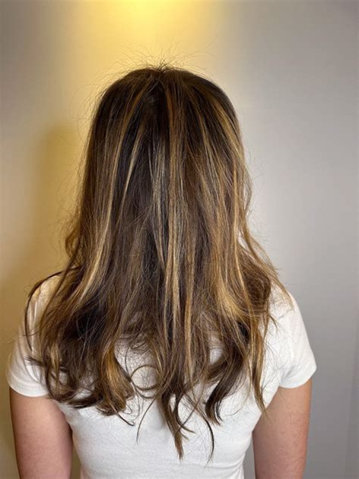 How To Get Brighter Highlights In Time For Summer: Get The Look From Expert Hairstylists