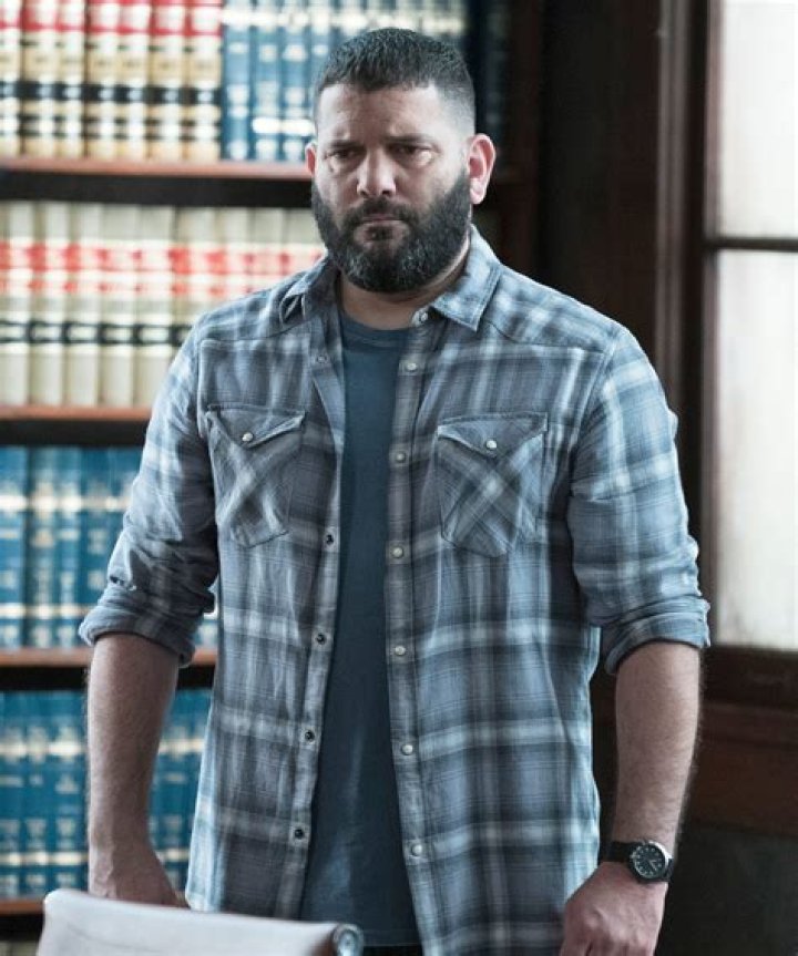 Huck’s Alive — ‘Scandal’ Season 6 Episode 9 Recap – Hollywood Life