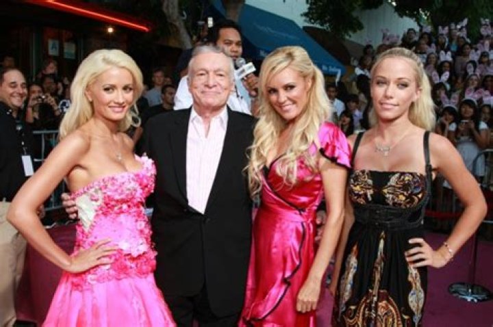 Hugh Hefner’s Wives & Girlfriends Pictures — See The Women Who Loved Him – Hollywood Life