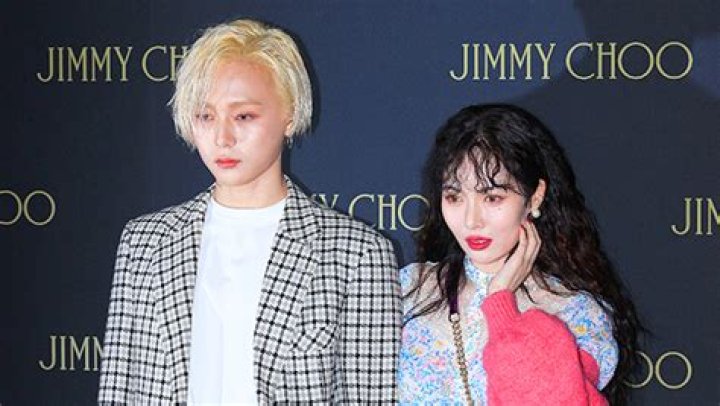 HyunA & Dawn Are Apparently Engaged After Revealing Matching Rings – Hollywood Life