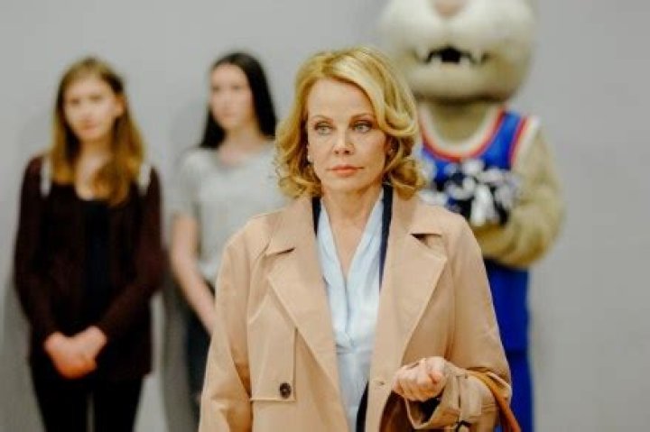 ‘Identity Theft Of A Cheerleader’ Lifetime Movie: Exclusive Interview – Hollywood Life