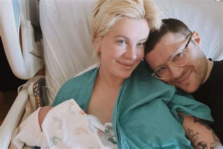 Ireland Baldwin Shares New Photos Of Her Daughter Holland Amid 1st Week Of Motherhood