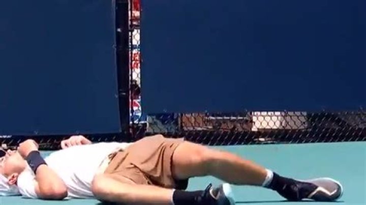 Jack Draper, 19, Falls Over On Tennis Court 2 Mos. After Battling COVID: I Was Feeling ‘Really Dizzy’