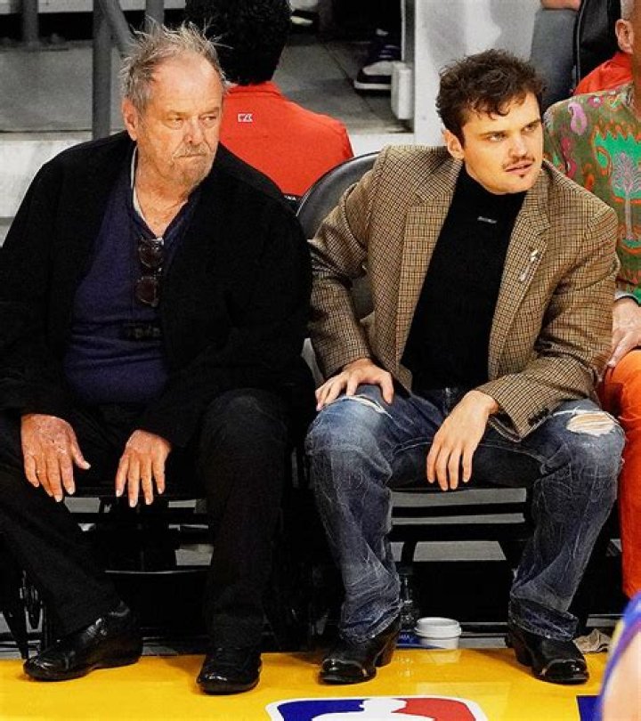 Jack Nicholson & Son Ray Sit Courtside At Lakers Game: Photos – Hollywood Life