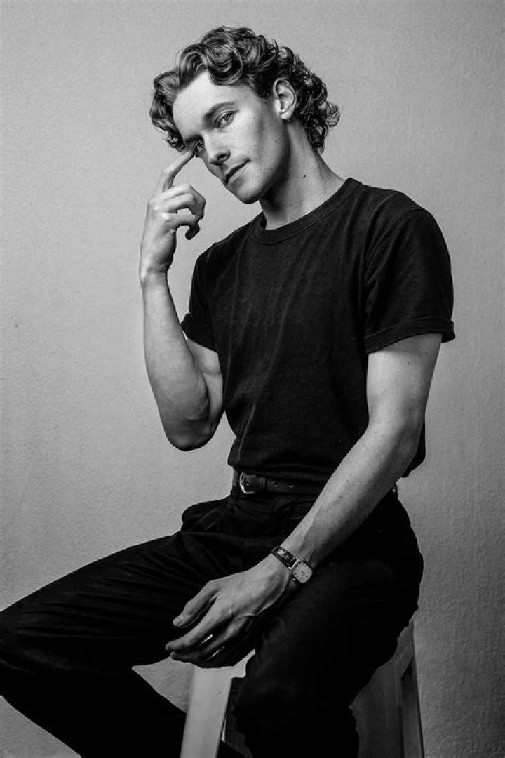 Jacob Collins Levy Celebrity Profile – Hollywood Life