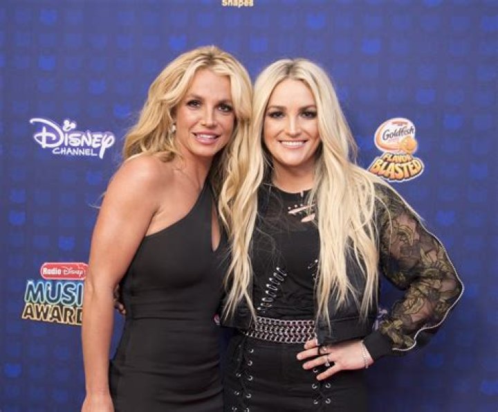 Jamie Lynn Spears ‘Stands Behind’ Sister Britney Spears As Conservatorship Battle Continues
