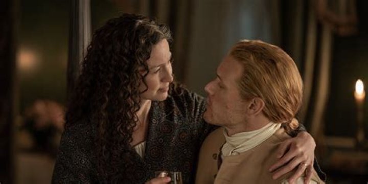 Jamie’s Son William Is Born & Claire Makes A Discovery — ‘Outlander’ Recap – Hollywood Life