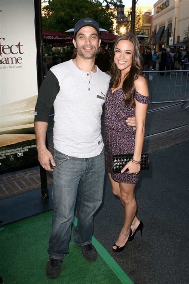 Photos Of Her Past Relationships – Hollywood Life