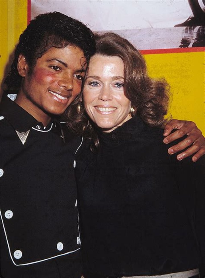 Jane Fonda Reveals She Saw Michael Jackson Naked While Skinny-Dipping – Hollywood Life