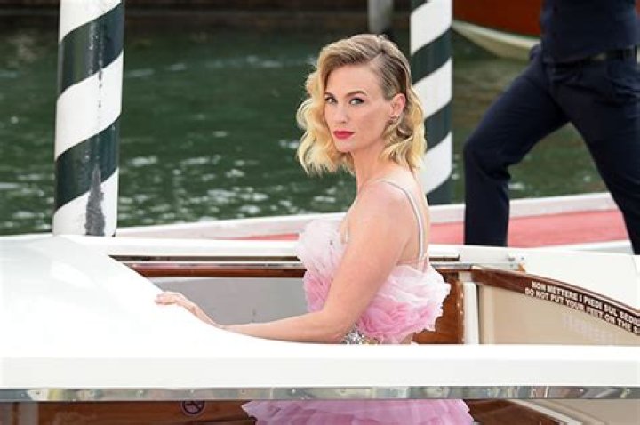 January Jones Wears Pink Bikini In New Photo – Hollywood Life