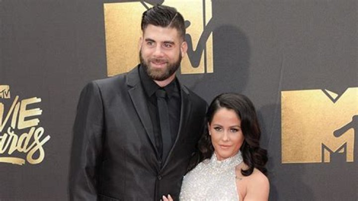 Jenelle Evans Claps Back At Fan For Saying David Eason Has A ‘Black Eye’: ‘It’s Not Funny’