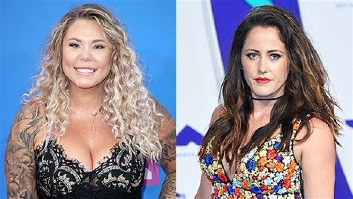 Jenelle Evans Disses Kailyn Lowry’s Revealing Photo – Hollywood Life