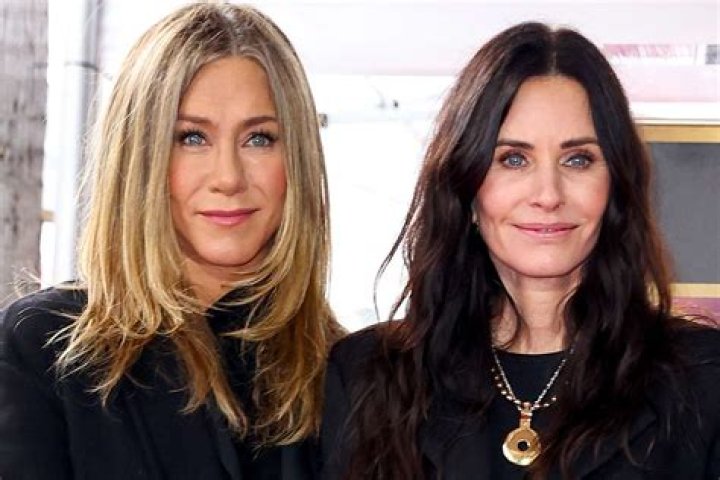 Jennifer Aniston Cherishes BFF Of Almost 30 Years, Courteney Cox — ‘They’ve Got Each Other’s Backs’