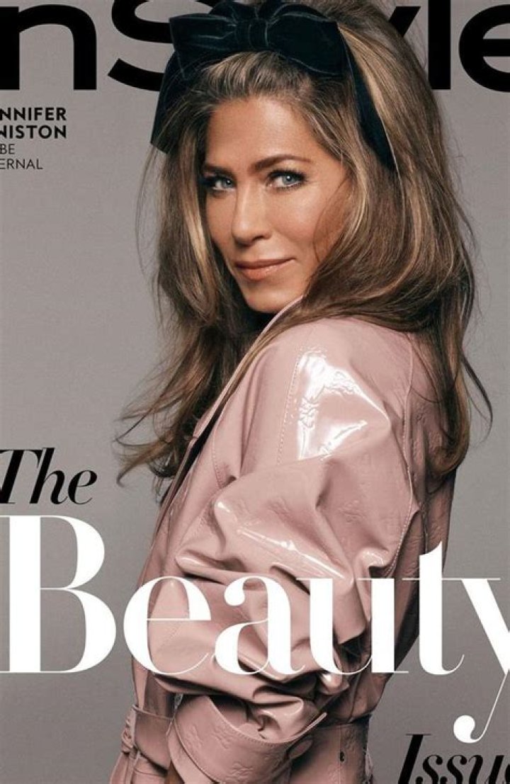 She Shows Natural Skin For ‘InStyle’ – Hollywood Life