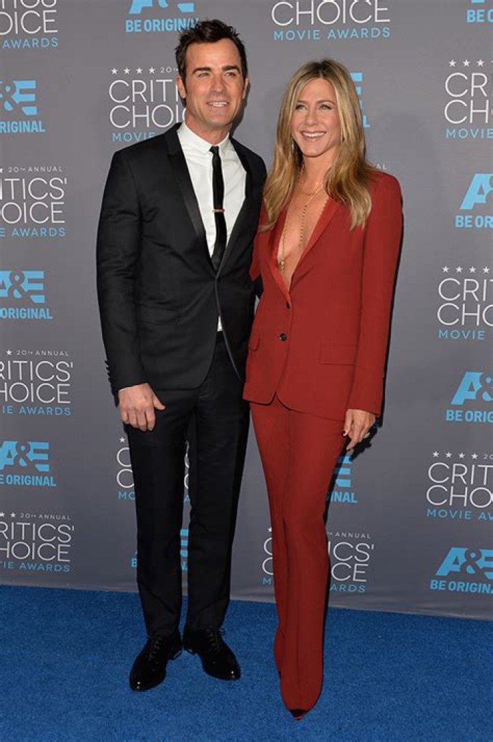 Jennifer Aniston Pregnant With Twins: Her IVF Miracle — Report