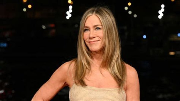 Jennifer Aniston Admits Quarantine Hasn’t Been A ‘Challenge’ For Her: ‘I’m An Agoraphobe’