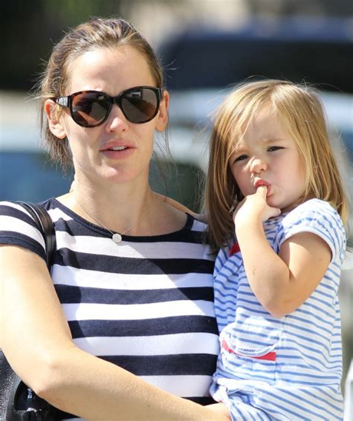 Jennifer Garner Cuddles Daughter Seraphina, 12, After J.Lo’s Grilled About Ben Affleck On ‘Today’