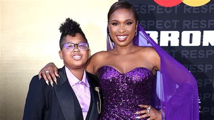 Jennifer Hudson’s Son David Looks Taller Than Her In New Family Photos – Hollywood Life