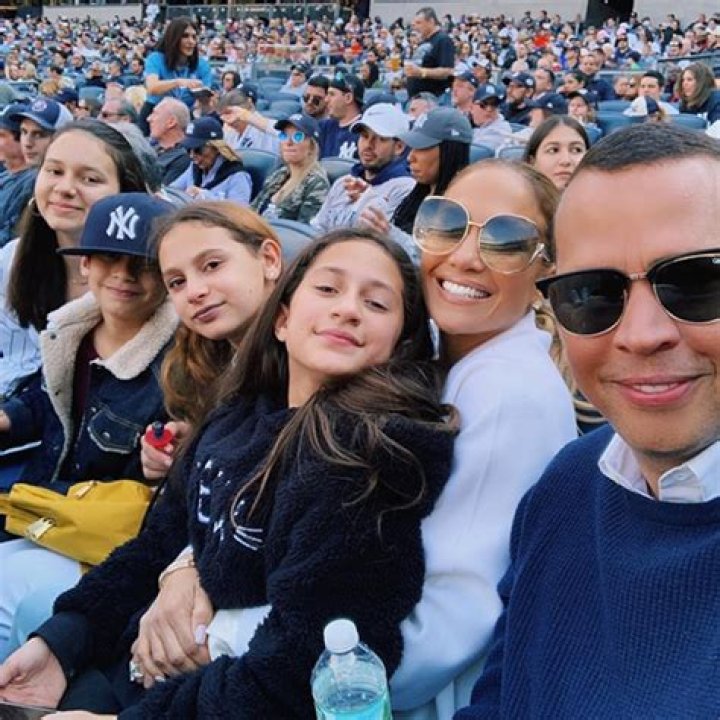 Jennifer Lopez & Alex Rodriguez Bond With Their Kids Playing Volleyball While Isolating: Watch