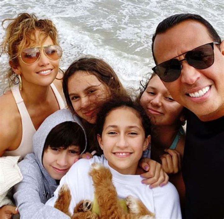 Jennifer Lopez & Alex Rodriguez Kiss As The Singer Reveals Her Fiancé’s Nickname ‘Macho’ — See Pics