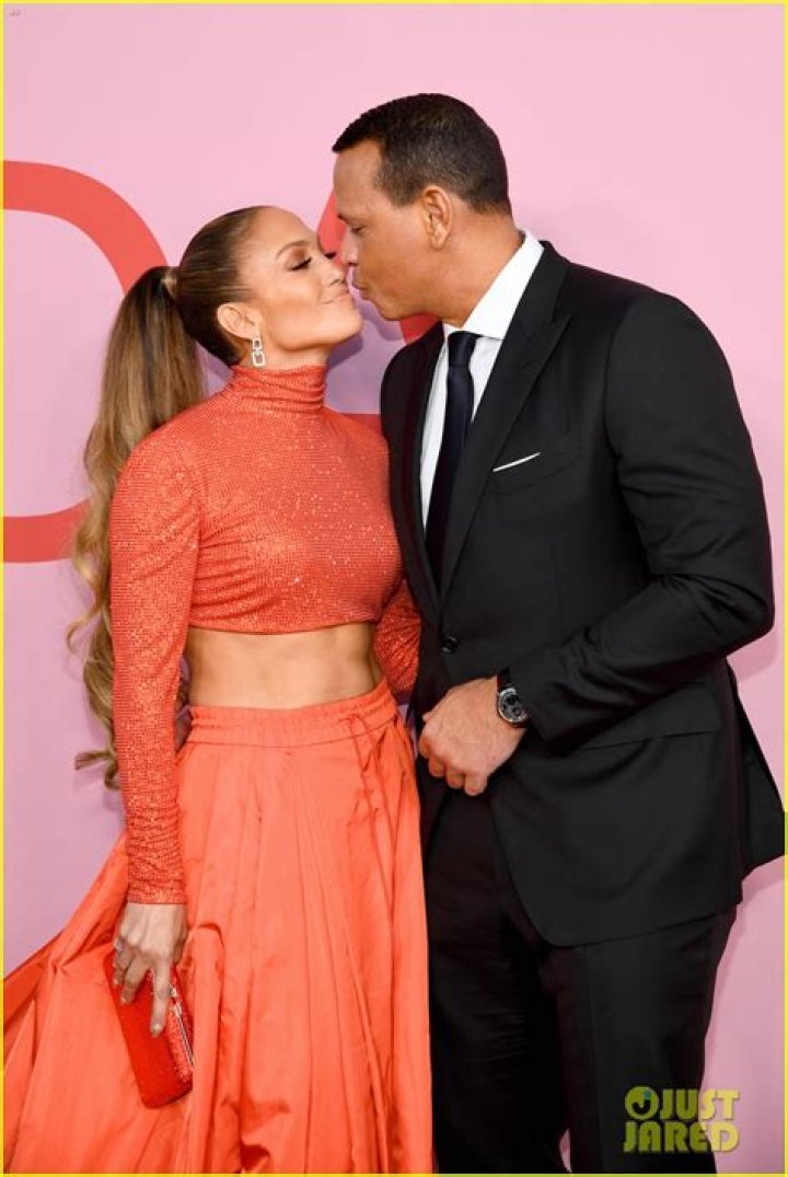 Jennifer Lopez & Alex Rodriguez’s Matching Style — PICS