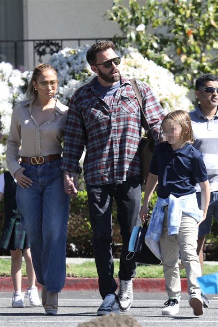Jennifer Lopez Is ‘Loved’ By Ben Affleck’s Kids & Has A ‘Special Bond’ With Samuel, 10