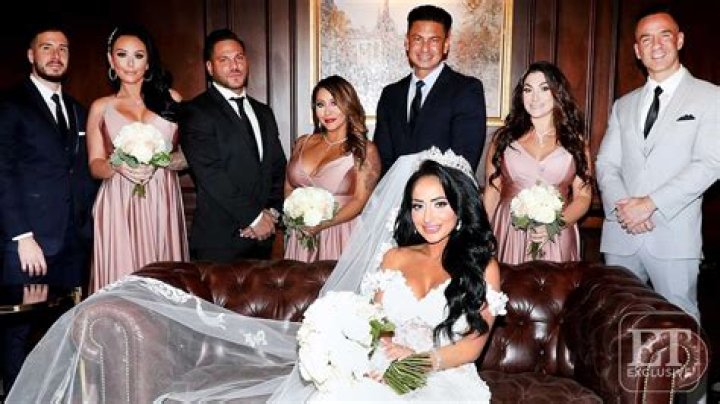 ‘Jersey Shore’ Preview: Angelina Is In Awe As She Tours Her ‘Gorgeous’ Wedding Venue