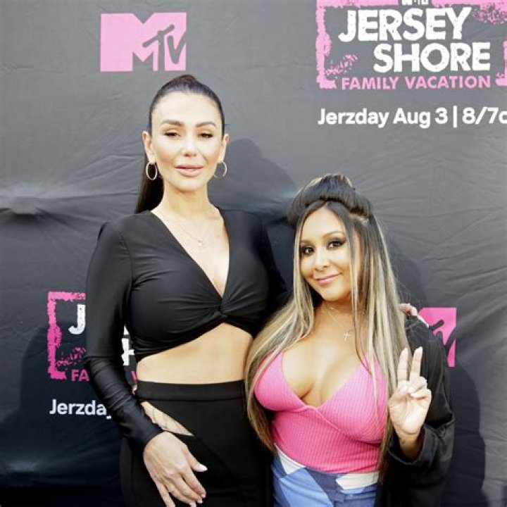 ‘Jersey Shore’ Preview: Vinny Prepares To Break Bad News To JWoww After Her L.A. Travel Disaster