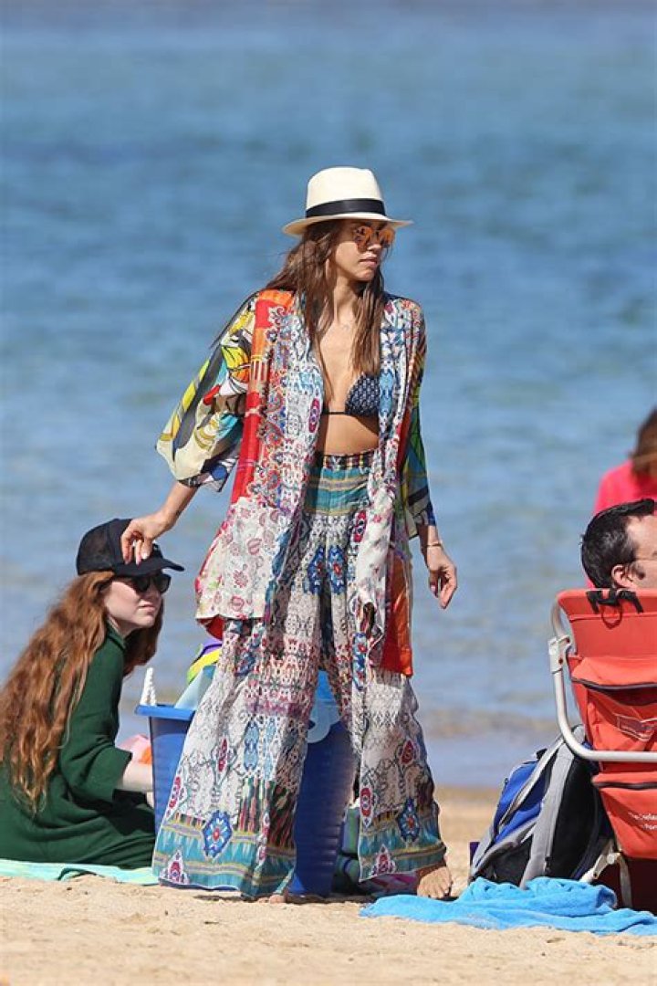 Jessica Alba, 40, Rocks Bikini In Cabo For Family Vacation — Photos
