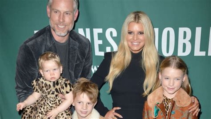 Jessica Simpson’s 3 Kids Support Her At Book Signing After She Drops Bombshell Memoir — Cute Pic
