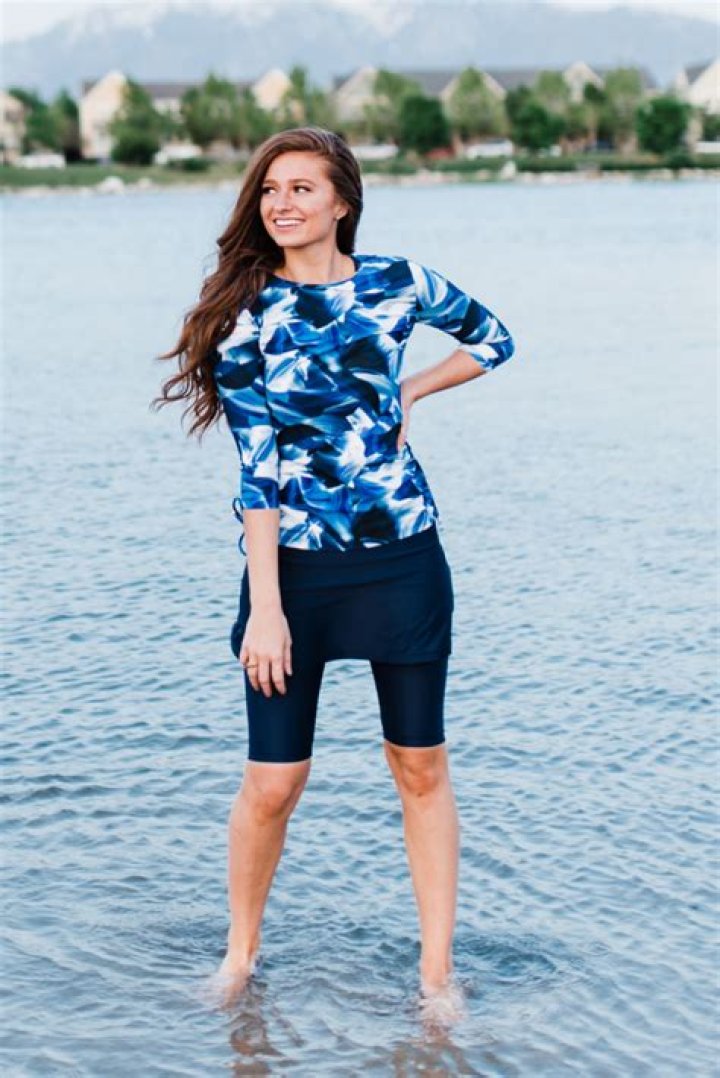 Jill Duggar Wears Bathing Suits & Fans Love The ‘Modest’ Looks: Pics – Hollywood Life