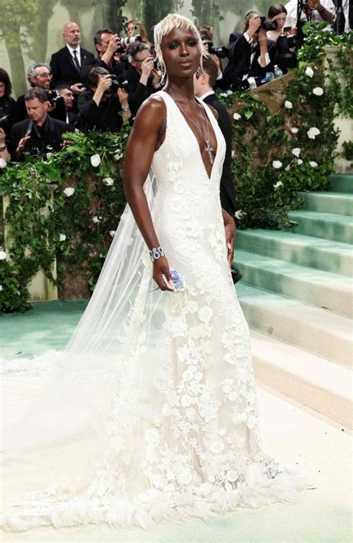 Jodie Turner-Smith Explains Her Met Gala Look Was ‘Deliberately Bridal’ After Joshua Jackson Split