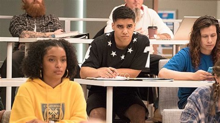 Jordan Buhat On ‘Grown-Ish’ Exploring ‘Real Issues’: Interview – Hollywood Life