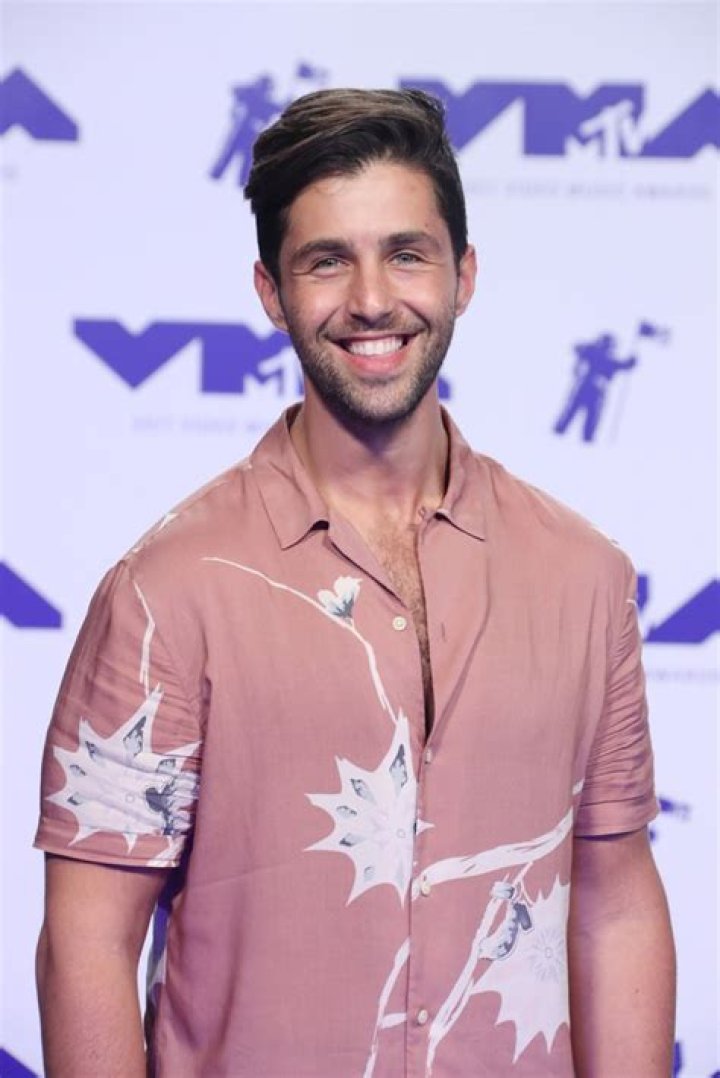 Photos Of The Former Nickelodeon Star – Hollywood Life