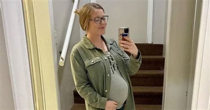 Joy-Anna Duggar’s Baby Bump Revealed At Her Best Friend’s Wedding – Hollywood Life