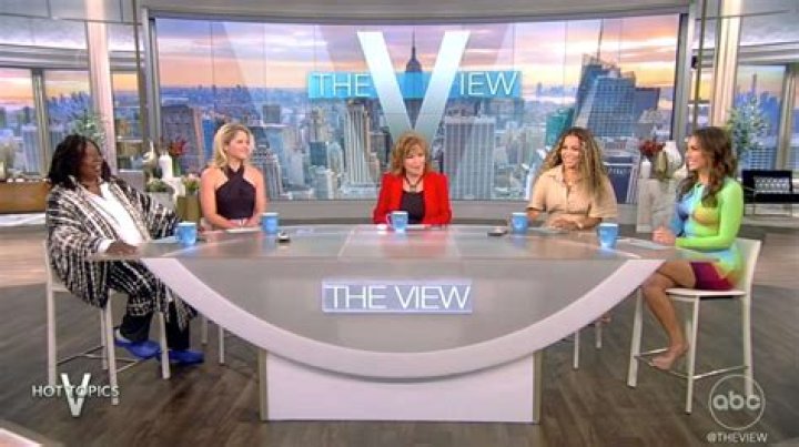 Joy Behar Takes A Fall On ‘The View’ – Hollywood Life