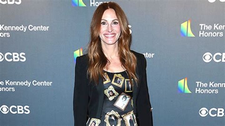 Julia Roberts’ DNA Test Results Revealed On ‘Finding Your Roots’ – Hollywood Life