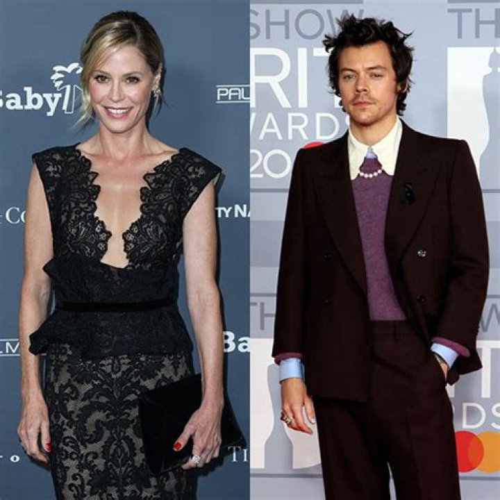 Julie Bowen Would Break ‘Dating Retirement’ For Harry Styles – Hollywood Life